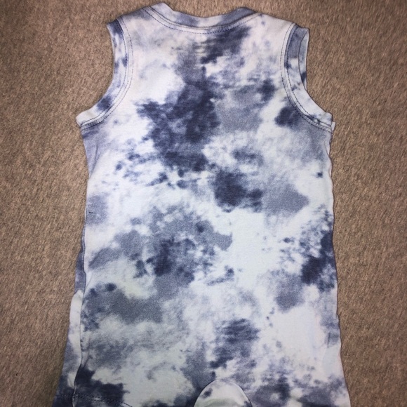 Carters Tie Dye Romper - Picture 3 of 3